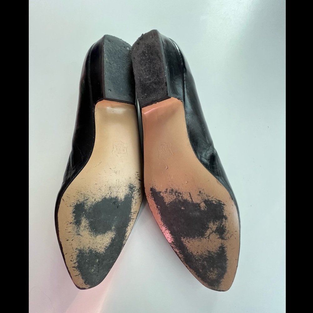 Off-white & black leather flat shoes • modern geo design • from Spain - Picture 4 of 12